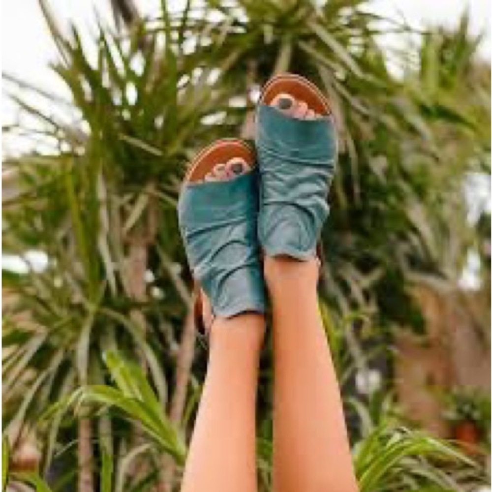 Miz Mooz Dipper Leather Sandals - Soft Leather sz 37 (6.5-7) NWOT.Gorg BLUE $149